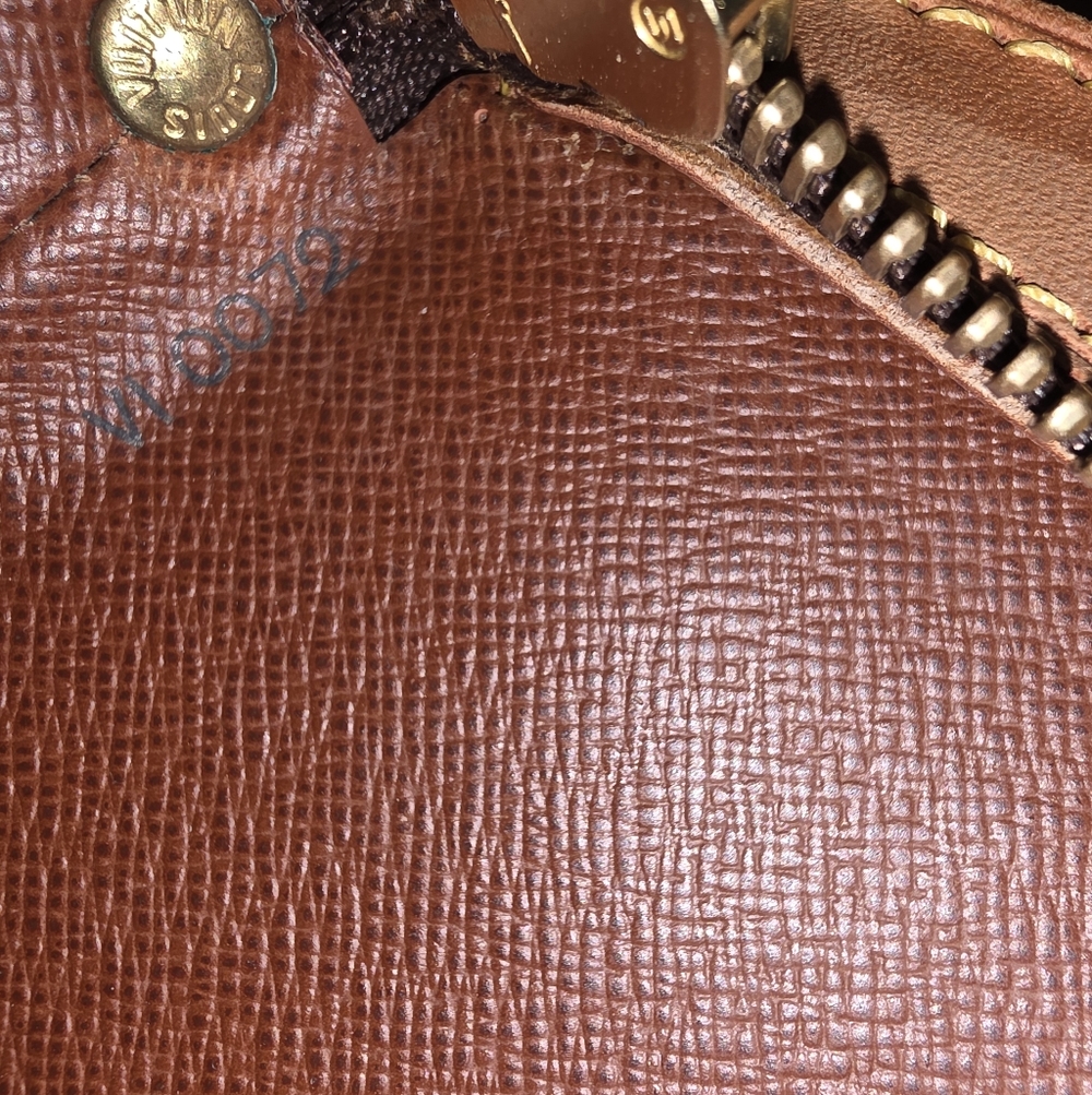 Vintage Pre-loved Louis Vuitton Drouot Monogram Crossbody/Shoulder Bag - Picture 12 of 15